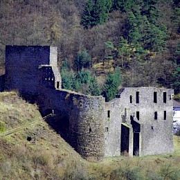 Die Grafen von Virneburg als Bauherren von Befestigungen in der Osteifel